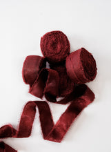Load image into Gallery viewer, Vintage collection ribbon 10 meters - Bordeaux vegan silk velvet
